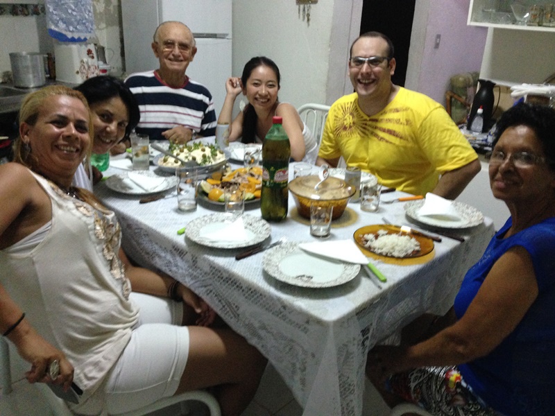 家族で囲む食卓