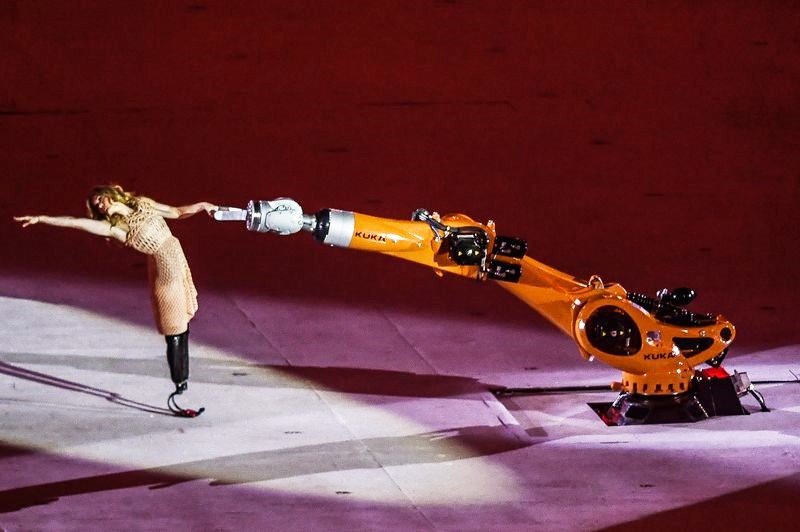 リオ　パラリンピック　開会式　ロボット　ダンス